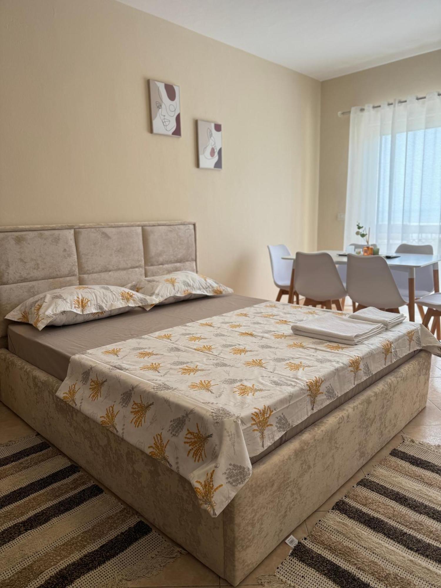 Sea & Gardenview Apartments Durrës Kültér fotó