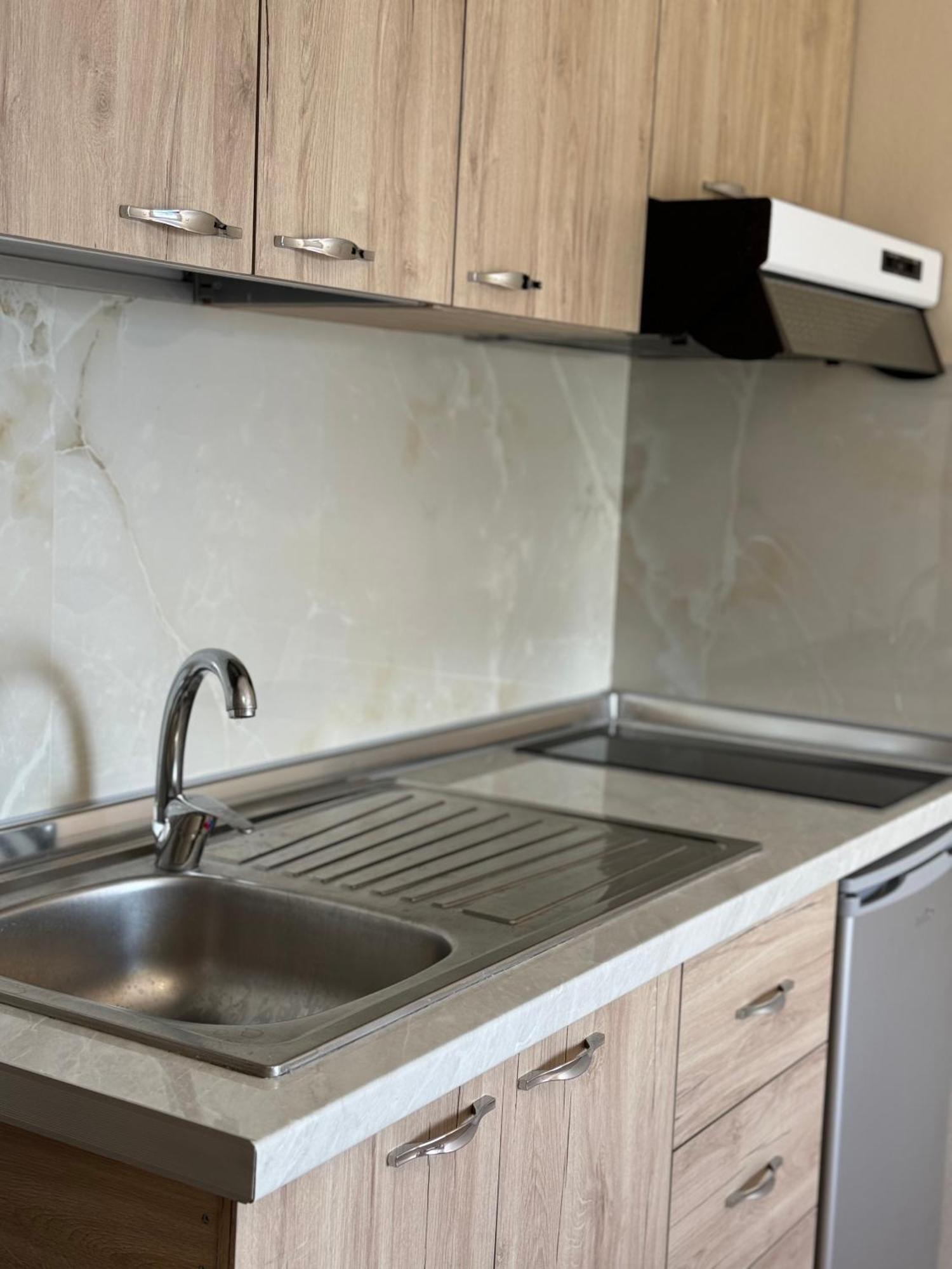 Sea & Gardenview Apartments Durrës Kültér fotó