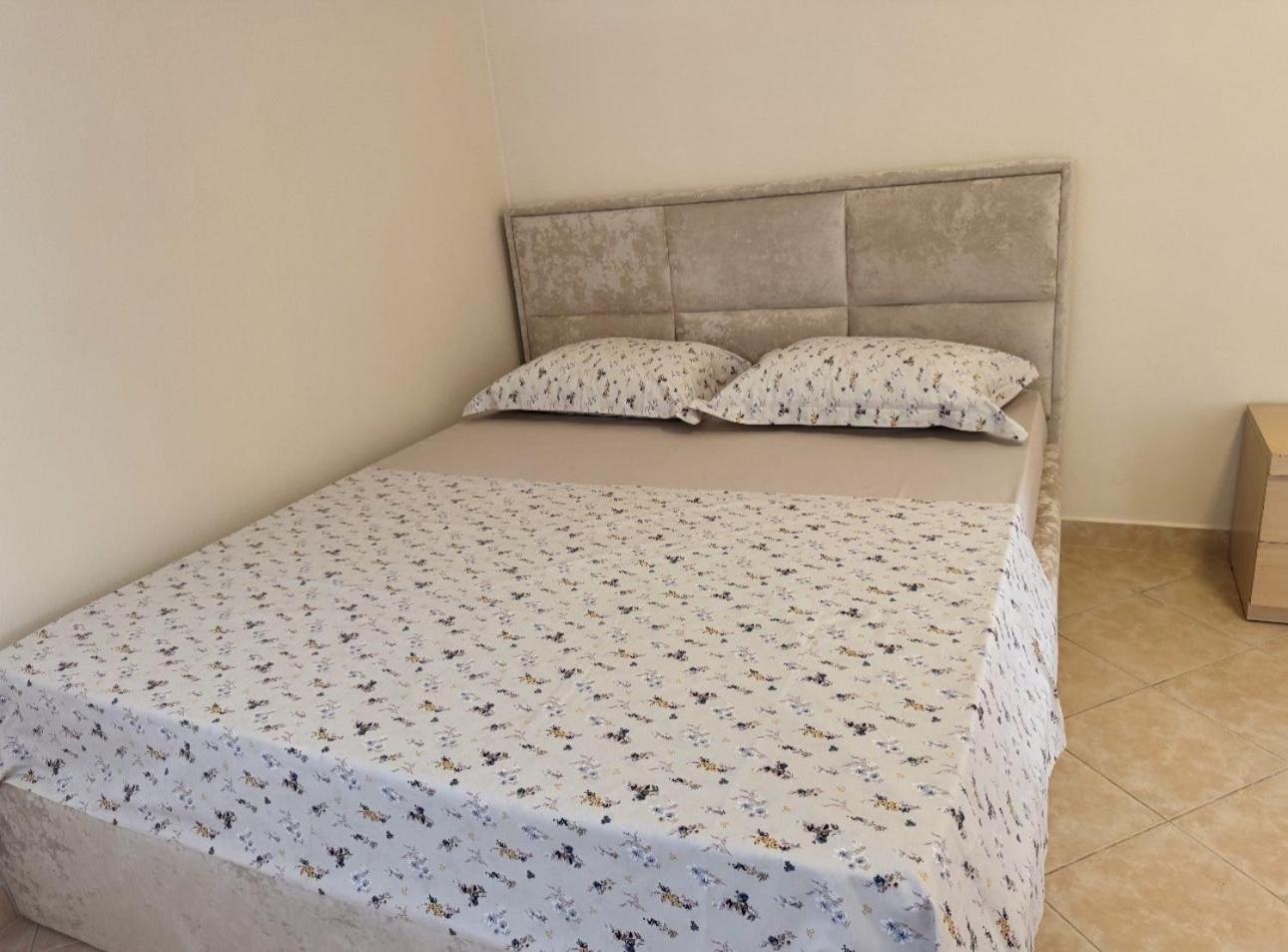 Sea & Gardenview Apartments Durrës Kültér fotó