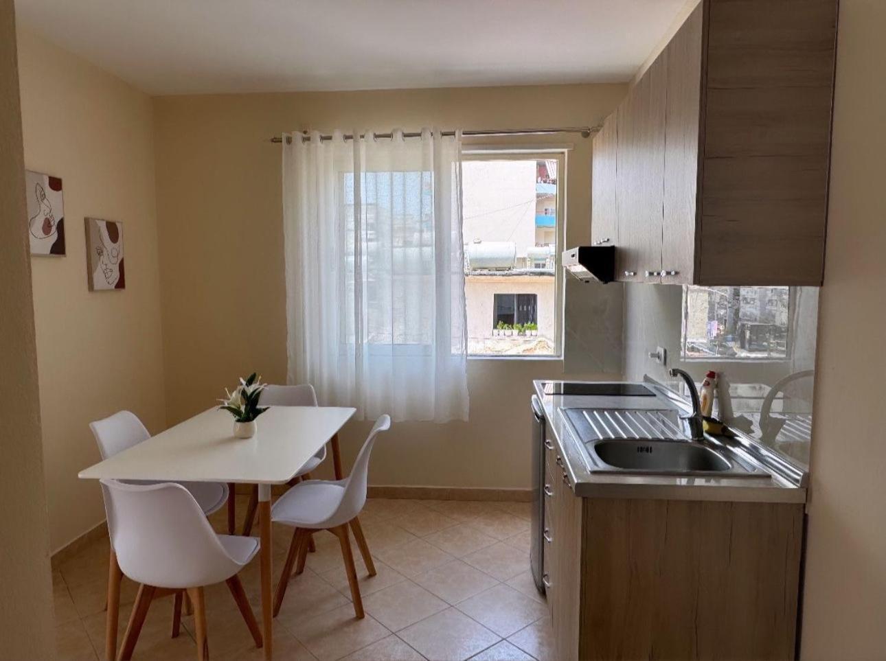 Sea & Gardenview Apartments Durrës Kültér fotó