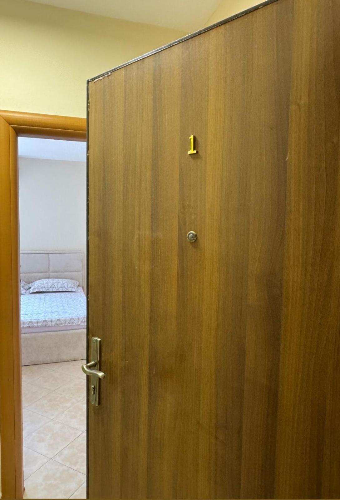 Sea & Gardenview Apartments Durrës Kültér fotó
