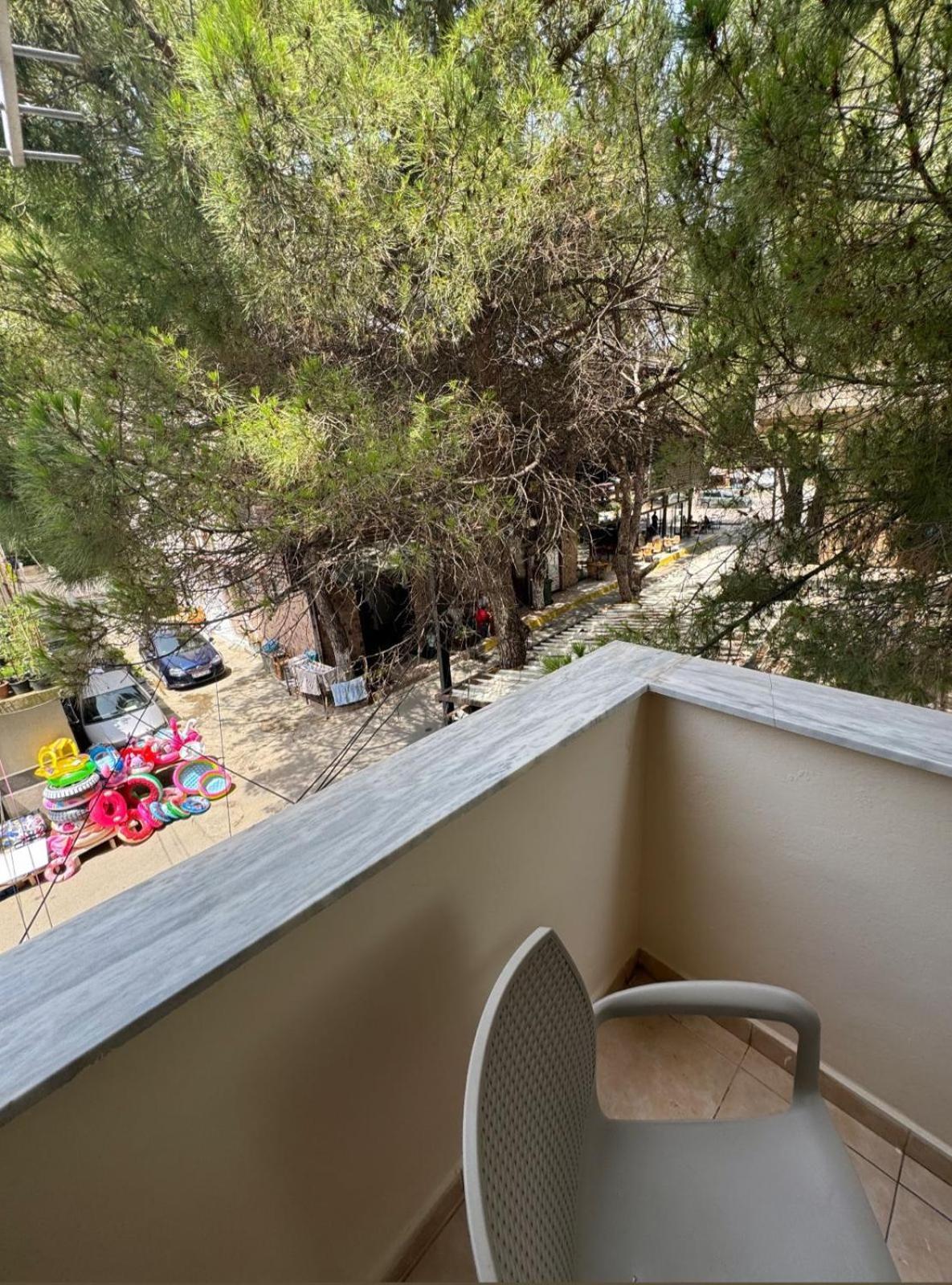 Sea & Gardenview Apartments Durrës Kültér fotó