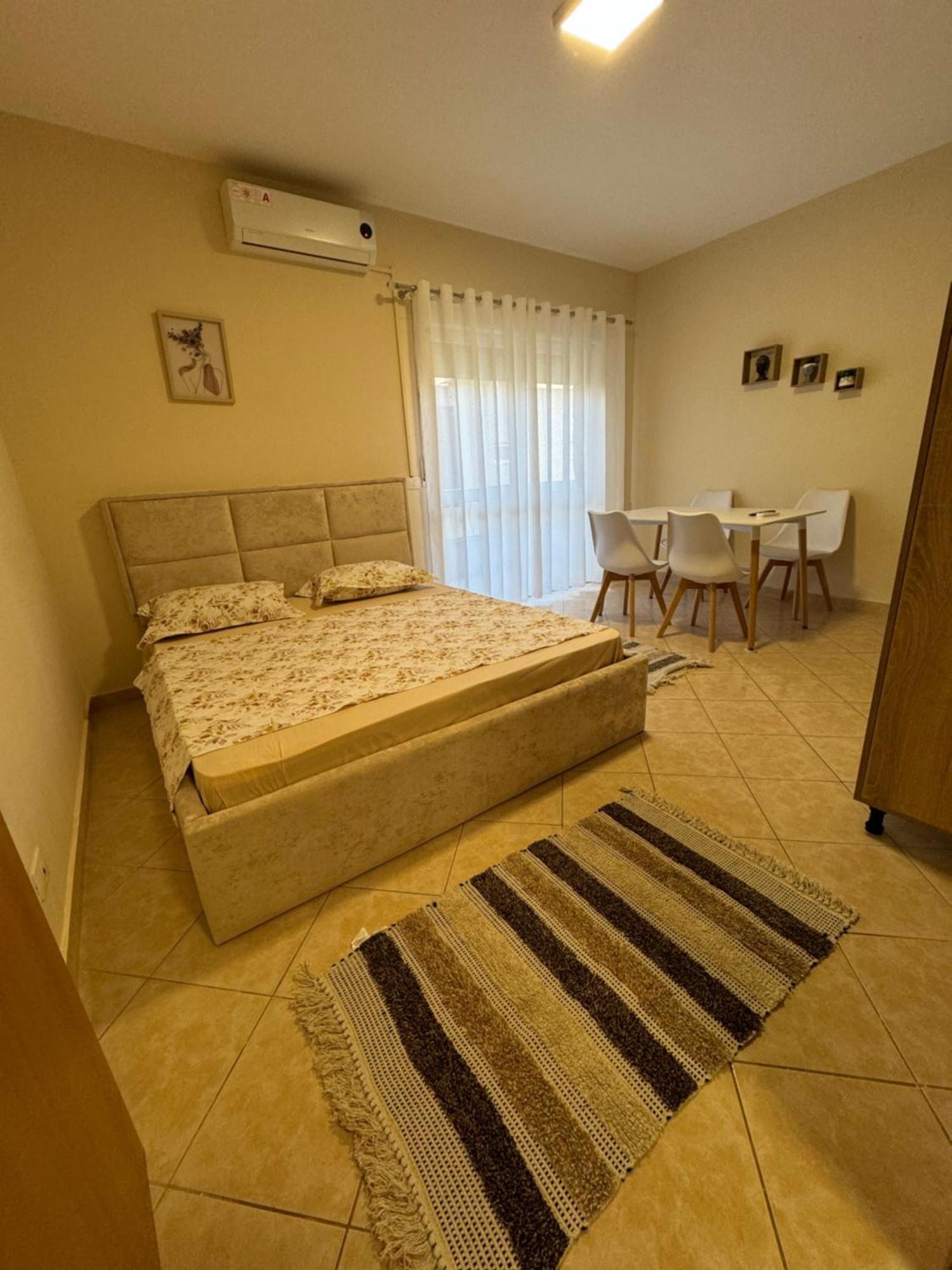 Sea & Gardenview Apartments Durrës Kültér fotó